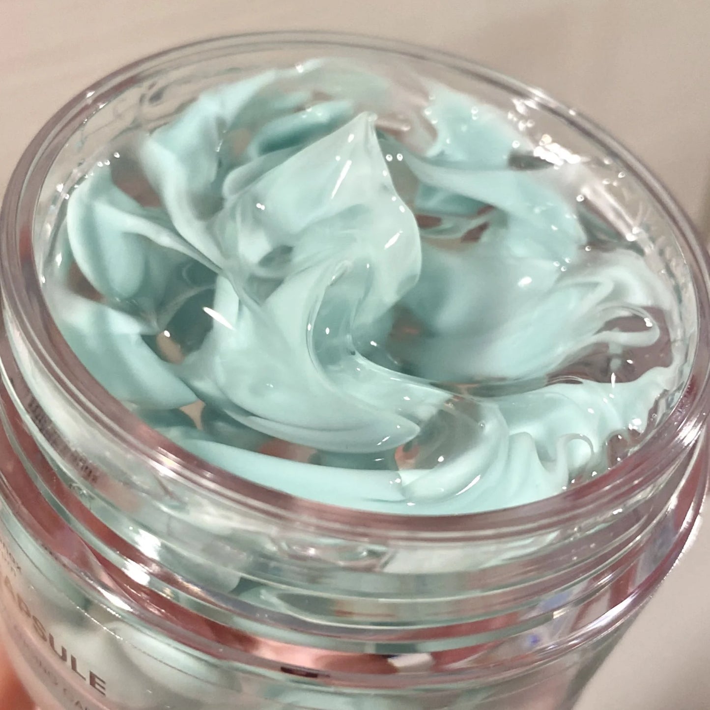 VT PDRN Capsule Cream – Crema Facial Reafirmante con Péptidos